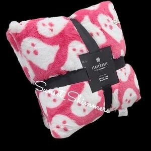 X2 Halloween Faux Fur Hot Pink Ghost Pillow Set by StoreHouse Large 20"